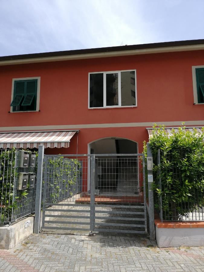 הוילה Romito Magra Alba Casa Vacanze - Lerici, 5 Terre מראה חיצוני תמונה